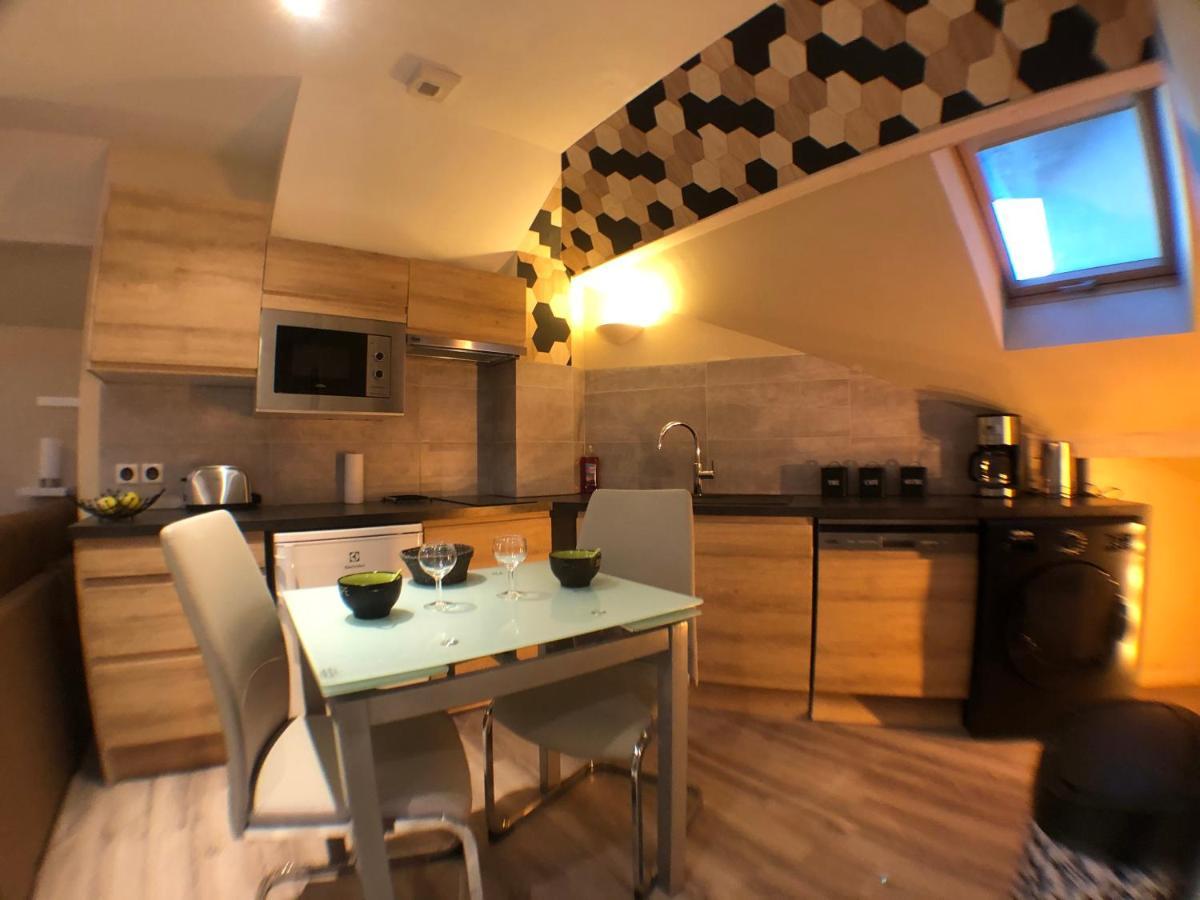 Au Bord Du Lac D'Annecy, Logement Type Loft, Dans Residence Avec Plage Et Ponton Privee Дюэн Экстерьер фото