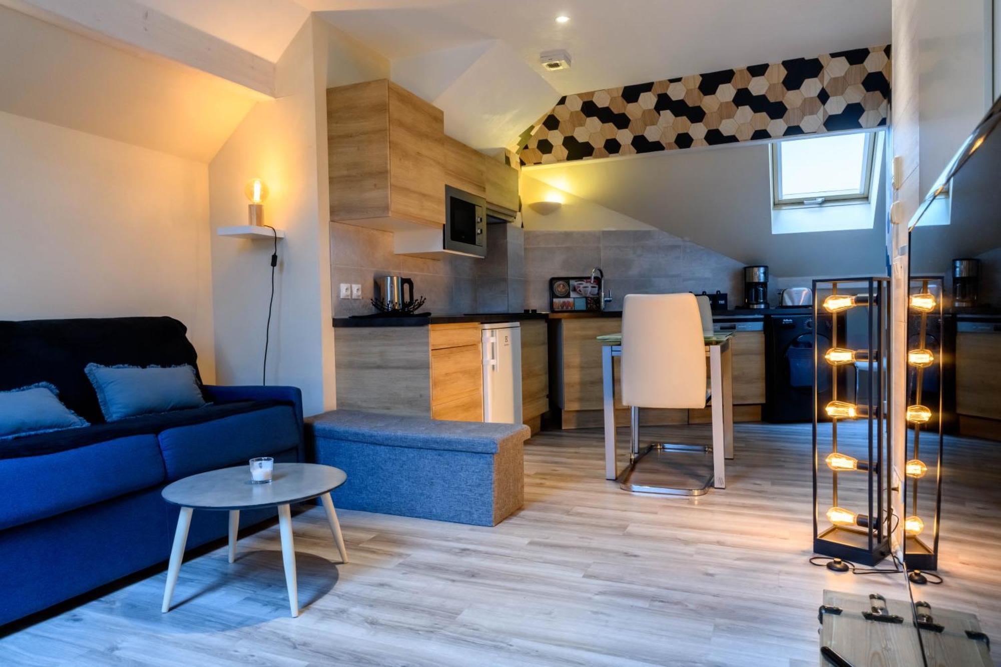 Au Bord Du Lac D'Annecy, Logement Type Loft, Dans Residence Avec Plage Et Ponton Privee Дюэн Экстерьер фото